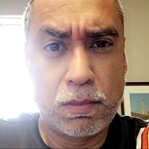 Meet your Posher, Carlos